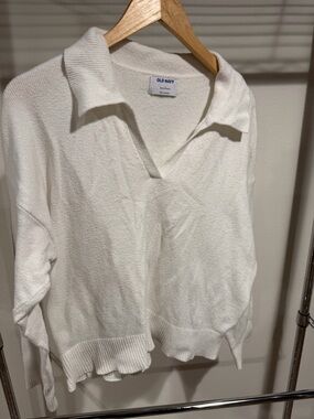 Old Navy Cream V-Neck Collared Knit Top